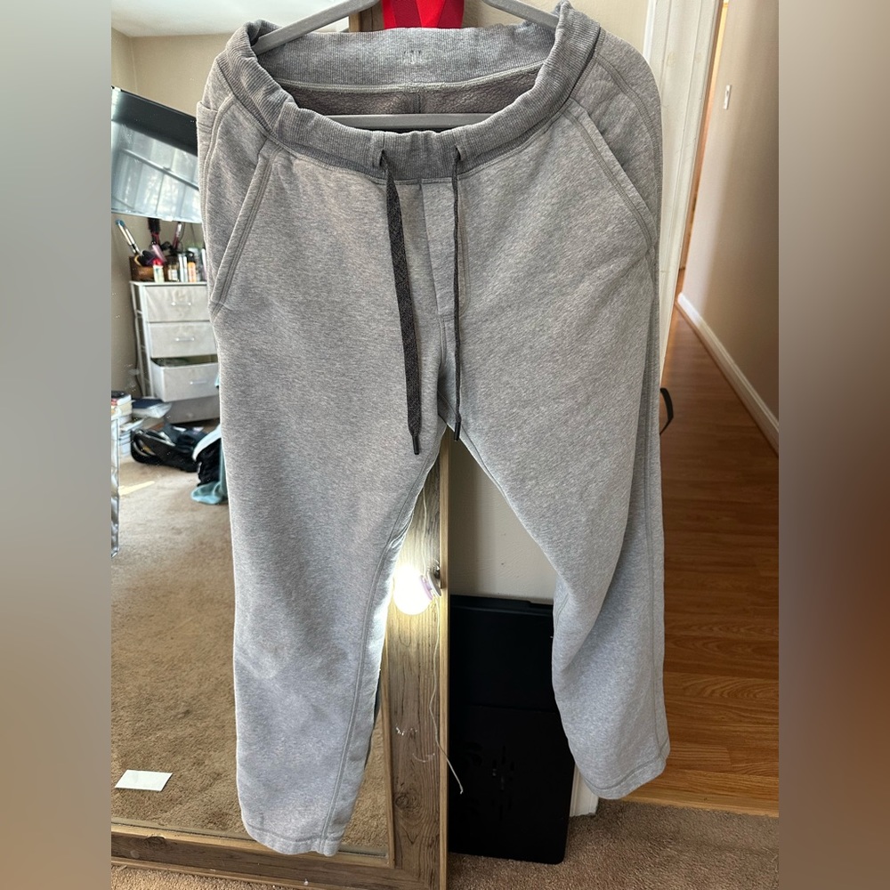Men’s lululemon sweatpants